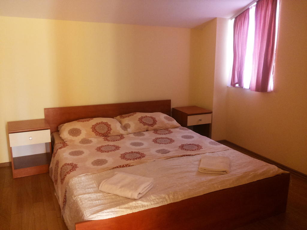 Apartments Villa Dalmatina Vodice Quarto foto